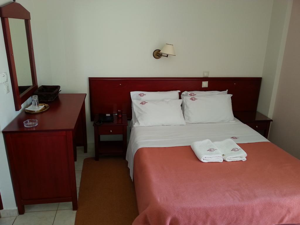 Ilion Hotell Loutraki  Rom bilde